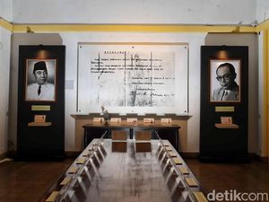 Detik-detik Proses Perumusan Naskah Proklamasi, Dimulai 16 Agustus Pukul 22.00 Detik-detik Proses Perumusan Naskah Proklamasi, Dimulai 16 Agustus Pukul 22.00