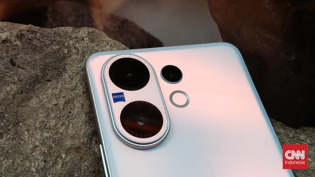 Vivo memperkenalkan lini midrange terbaru mereka vivo V60 yang akan diluncurkan 28 Agustus mendatang dengan membawa tagline 'the new festival phone.'
