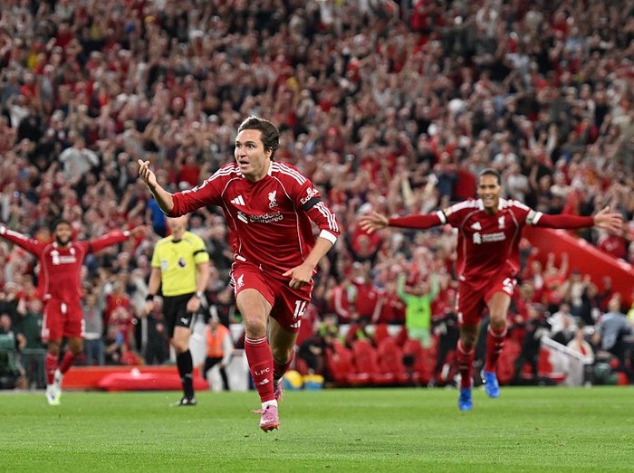 LIVERPOOL, ENGLAND - AUGUST 15: (THE SUN OUT, THE SUN ON SUNDAY OUT) Federico Chiesa of Liverpool celebrates scoring his team's third goal during the Premier League match between Liverpool and Bournemouth at Anfield on August 15, 2025 in Liverpool, England. (Photo by Liverpool FC/Liverpool FC via Getty Images)