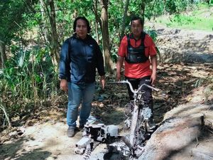 Motor Warga di Sampang Raib Dicuri Lalu Ditemukan Sudah Ludes Terbakar