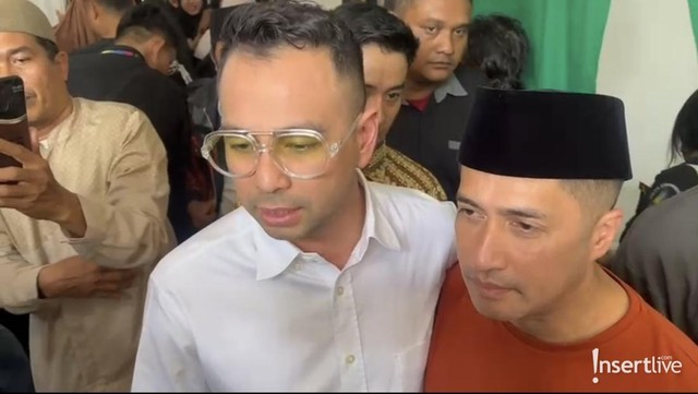Berita Viral Selebriti dari InsertLive : Firasat Raffi Ahmad Sebelum Mpok Alpa Meninggal Dunia