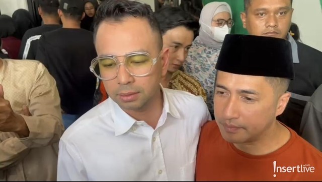 Berita Seputar Selebriti Insertlive Terkini : Punya Firasat Sebelum Mpok Alpa Meninggal, Raffi Ahmad: Aku Sempat...