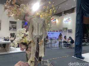 Tren Gaun Pernikahan 2026: Satu Baju Dipakai untuk Akad dan Resepsi Tren Gaun Pernikahan 2026: Satu Baju Dipakai untuk Akad dan Resepsi