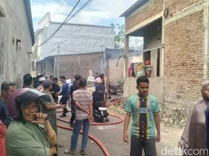 Kebakaran di Asrama Haji Makassar Diduga gegara Pemilik Lupa Matikan Kompor Kebakaran di Asrama Haji Makassar Diduga gegara Pemilik Lupa Matikan Kompor