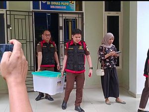 Kejari Pagar Alam Geledah Kantor Dinas PUPR, Sejumlah Dokumen Disita Kejari Pagar Alam Geledah Kantor Dinas PUPR, Sejumlah Dokumen Disita