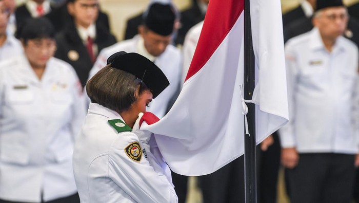 Merinding! Suasana Khidmat Pengukuhan Paskibraka 2025 di Istana