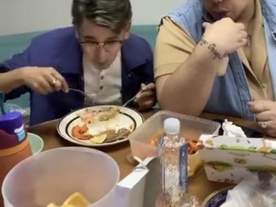 Ruben Onsu Makan Bareng Ivan Gunawan sampai ke Malaysia