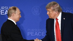 Trump Longgarkan Sanksi Rusia, Ukraina Tak Terima