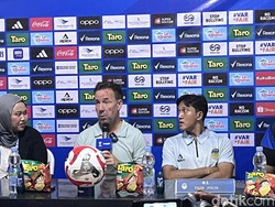 Kecewanya Van Gastel Usai PSIM Imbang Lawan Arema di Laga Kandang Perdana