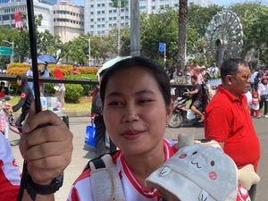 Meski Nonton dari Layar, Warga Terharu Lihat Upacara HUT RI di Istana Merdeka Meski Nonton dari Layar, Warga Terharu Lihat Upacara HUT RI di Istana Merdeka