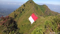 10 Gunung untuk Merayakan Hari Kemerdekaan 17 Agustus