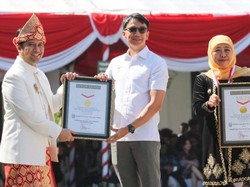 Wagub Emil Dardak Ungkap Strategi Tekan Kemiskinan di Jawa Timur