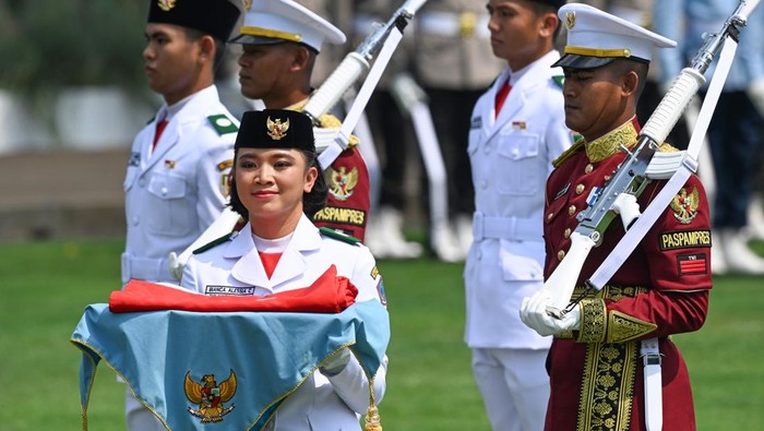Kisah Inspiratif, Dua Paskibraka Sulawesi Raih Beasiswa Impian!