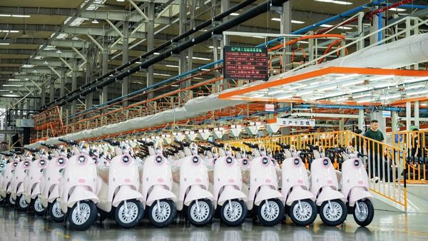 Potret Dapur Produksi Yadea, Motor Listrik Terlaris di Dunia