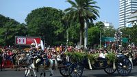 Potret Kereta Kencana Garuda Prabayaksa Bawa Bendera Dikawal 145 Pasukan Kuda
