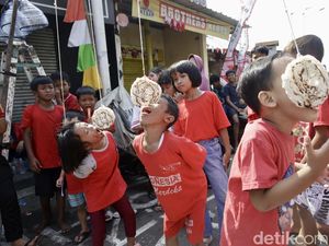 Warga Manggarai Meriahkan HUT ke-80 RI dengan Lomba dan Pawai
