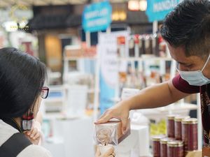 Dari Cokelat hingga Ikan Petek, UMKM Lokal Ini Tembus Pasar Global