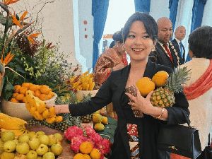 Video Makna Kebaya Hitam yang Dikenakan Cucu Bung Hatta di HUT ke-80 RI Video Makna Kebaya Hitam yang Dikenakan Cucu Bung Hatta di HUT ke-80 RI
