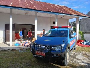 Kemensos Salurkan Bantuan Senilai Rp 202 Juta untuk Korban Gempa Poso Kemensos Salurkan Bantuan Senilai Rp 202 Juta untuk Korban Gempa Poso