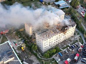 Kharkiv Diguncang Serangan Drone Rusia, Warga Jadi Korban Kharkiv Diguncang Serangan Drone Rusia, Warga Jadi Korban