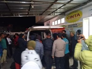 Siswa SMA Tewas Jatuh ke Jurang di Bukit Sempana Lombok Timur Siswa SMA Tewas Jatuh ke Jurang di Bukit Sempana Lombok Timur
