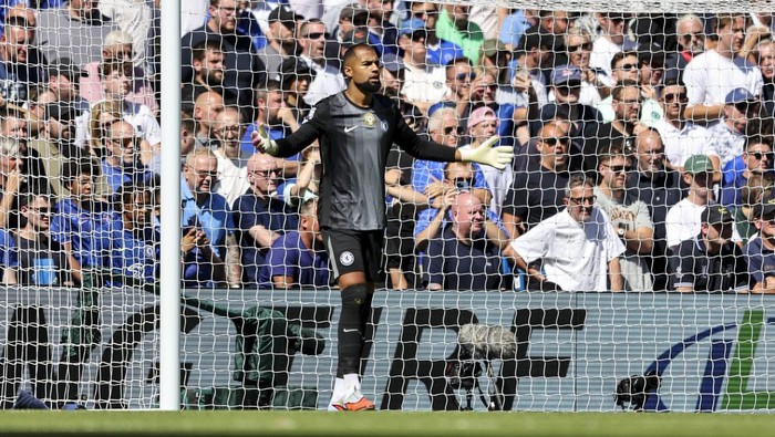 LONDON, ENGLAND - AUGUST 17: Robert Sánchez of Chelsea during the Premier League match between Chelsea and Crystal Palace at Stamford Bridge on August 17, 2025 in London, England. (Photo by Robin Jones/Getty Images)