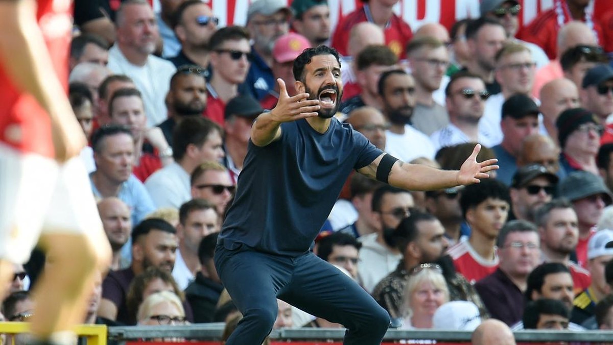 Ruben Amorim nilai Manchester United tampil bagus saat dikalahkan Arsenal (REUTERS/Peter Powell)