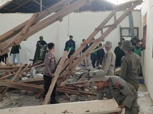 Pemkab Poso Tetapkan Status Tanggap Darurat 14 Hari Usai Gempa 5,8 M Pemkab Poso Tetapkan Status Tanggap Darurat 14 Hari Usai Gempa 5,8 M