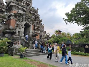 Libur HUT RI, TMII Catat 6.000 Pengunjung Hari Ini Libur HUT RI, TMII Catat 6.000 Pengunjung Hari Ini