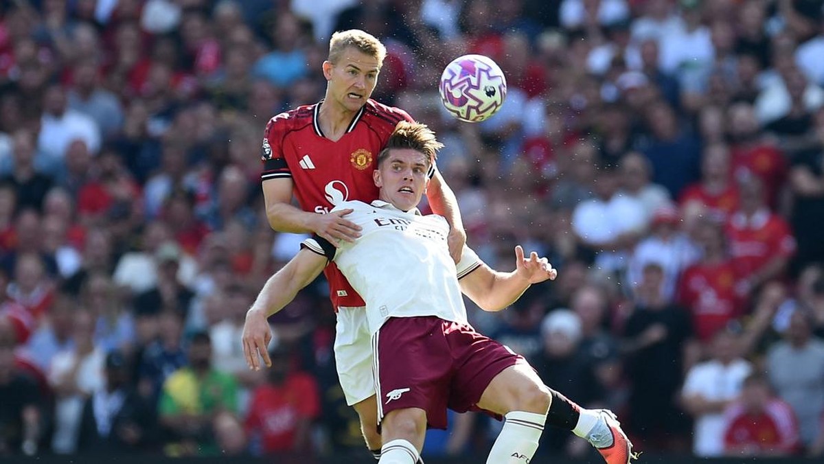Viktor Gyokeres saat Arsenal melawan MU. Foto: REUTERS/Peter Powell