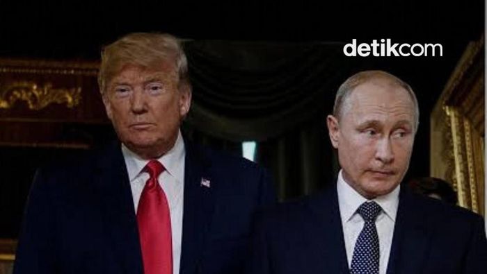 Video: Bisik-bisik Trump soal Putin Bocor di Mikrofon