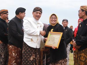 Kebumen Raih 2 Penghargaan dari Pemprov Jateng Kebumen Raih 2 Penghargaan dari Pemprov Jateng
