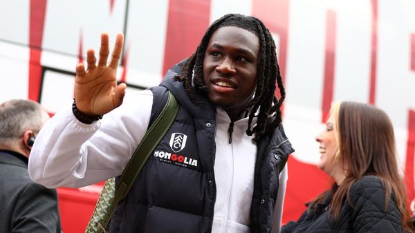 Calvin Bassey, Bek Fulham dan Gaya Celana Kedodorannya