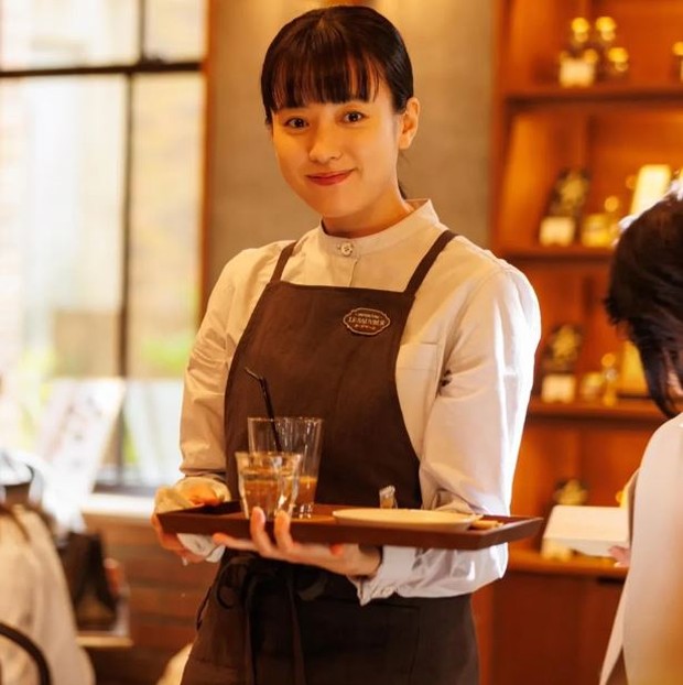 Han Hyo Joo di Romantics Anonymous/ Foto: instagram.com/netflixjp