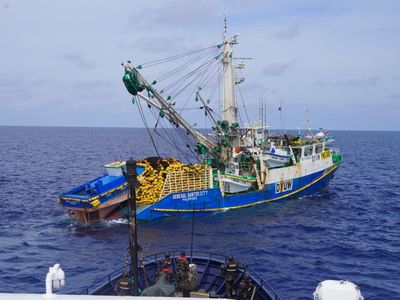 KKP Ringkus Kapal Ikan Ilegal Filipina Berukuran 754 GT di Samudera Pasifik