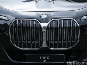 BMW Banting Harga Gila-gilaan di China, i7 Turun Rp 660 Jutaan