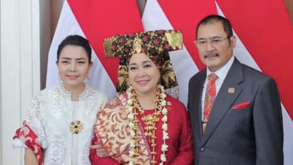 Foto Mayangsari Ikut Upacara HUT RI di Istana, Jadi Keluarga Presiden Soeharto