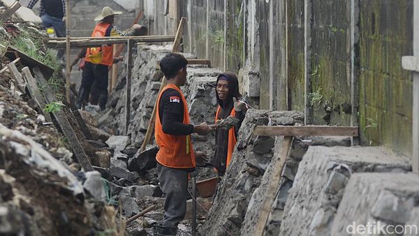 Potret Pekerja Informal di Tengah Turunnya Angka Pengangguran