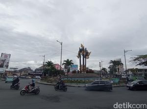 Gubernur Sewaka dan Roda Pemerintahan Jabar di Tasikmalaya Kala Itu Gubernur Sewaka dan Roda Pemerintahan Jabar di Tasikmalaya Kala Itu