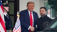 Momen Trump Sambut Zelenskiy di Tengah Upaya Akhiri Perang Ukraina-Rusia
