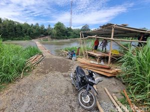 Modal Rp 150 Juta, Jembatan Apung Bantul-Kulon Progo Raup Rp 300 Ribu Sehari