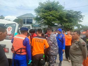 2 Jenazah ABK Perahu Tenggelam di Perairan Kendal Akhirnya Ditemukan 2 Jenazah ABK Perahu Tenggelam di Perairan Kendal Akhirnya Ditemukan