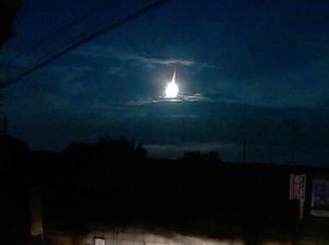 Rekaman Bola Api Muncul di Langit Jepang Rekaman Bola Api Muncul di Langit Jepang