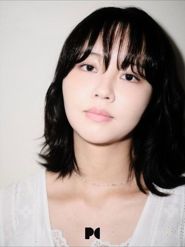 Kim So Hyun bergabung dengan agensi PEACHY