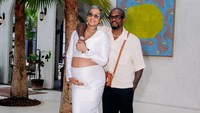 Its a Boy! Bahagianya Kimmy Jayanti dan Greg Nwokolo Gelar Gender Reveal