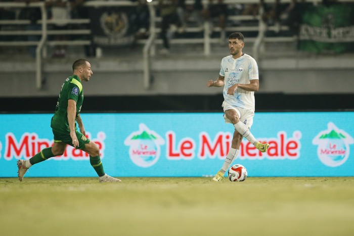 Laga PSIM Vs Persebaya