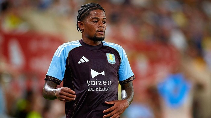 VILLARREAL, SPAIN - AUGUST 10: Leon Bailey of Aston Villa fulduring the Trofeo La Ceramica friendly match between Villarreal CF and Aston Villa at Estadio de la Ceramica on August 10, 2025 in Villarreal, Spain. (Photo by Omar Arnau/Quality Sport Images/Getty Images)