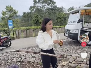 Nikita Willy Jajan Rujak Bebek, Issa Ikut Penasaran!