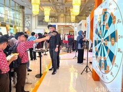 Keseruan Peserta Ikuti Game dengan Hadiah Menarik di LPS Financial Festival