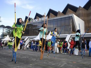 Lestarikan Budaya, Warga Samarinda Ramaikan Lomba Olahraga Tradisional